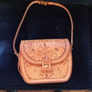 Beautiful Vintage Tooled Leather Purse